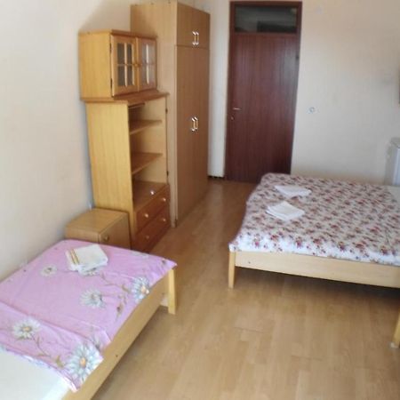 Guesthouse Obala ซูโตมอเร ภายนอก รูปภาพ