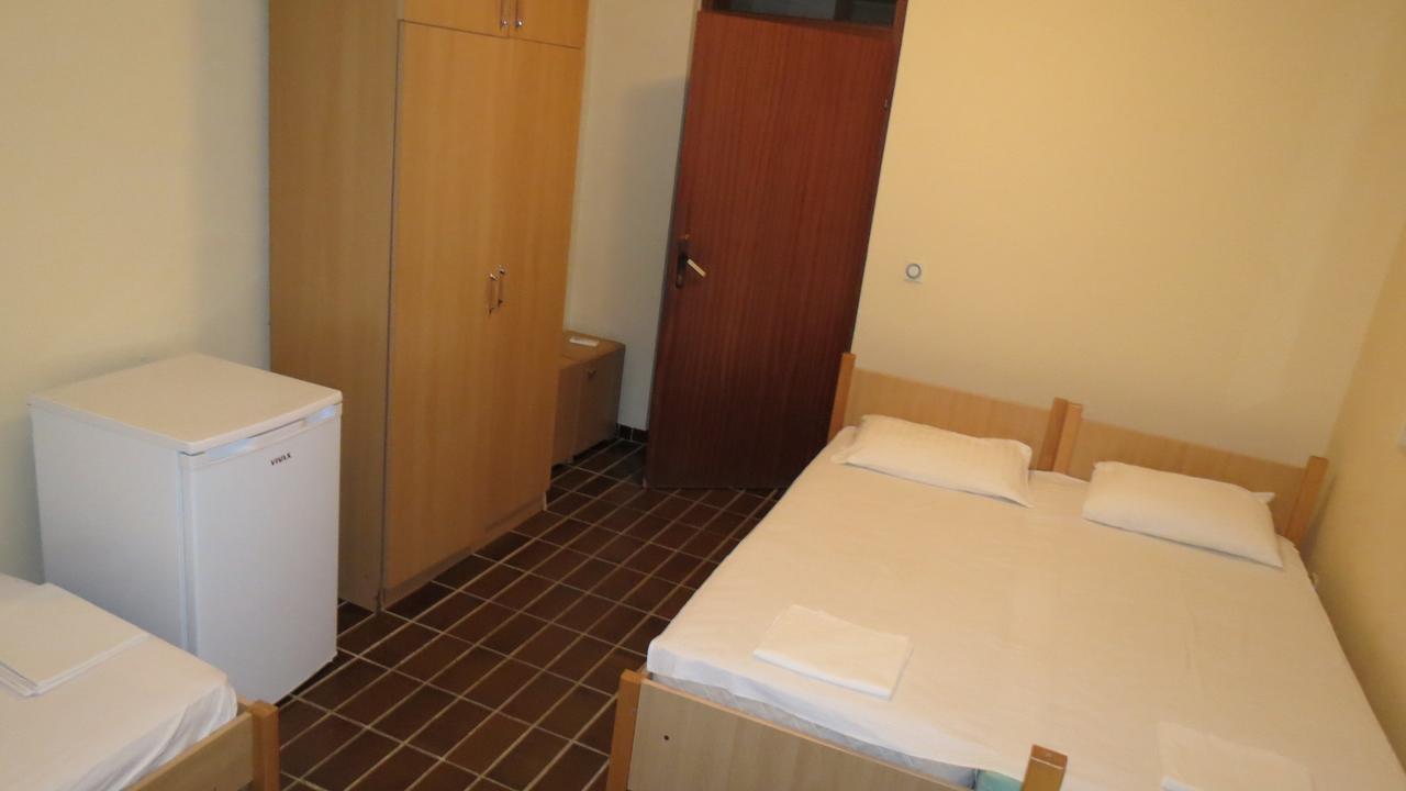 Guesthouse Obala ซูโตมอเร ภายนอก รูปภาพ