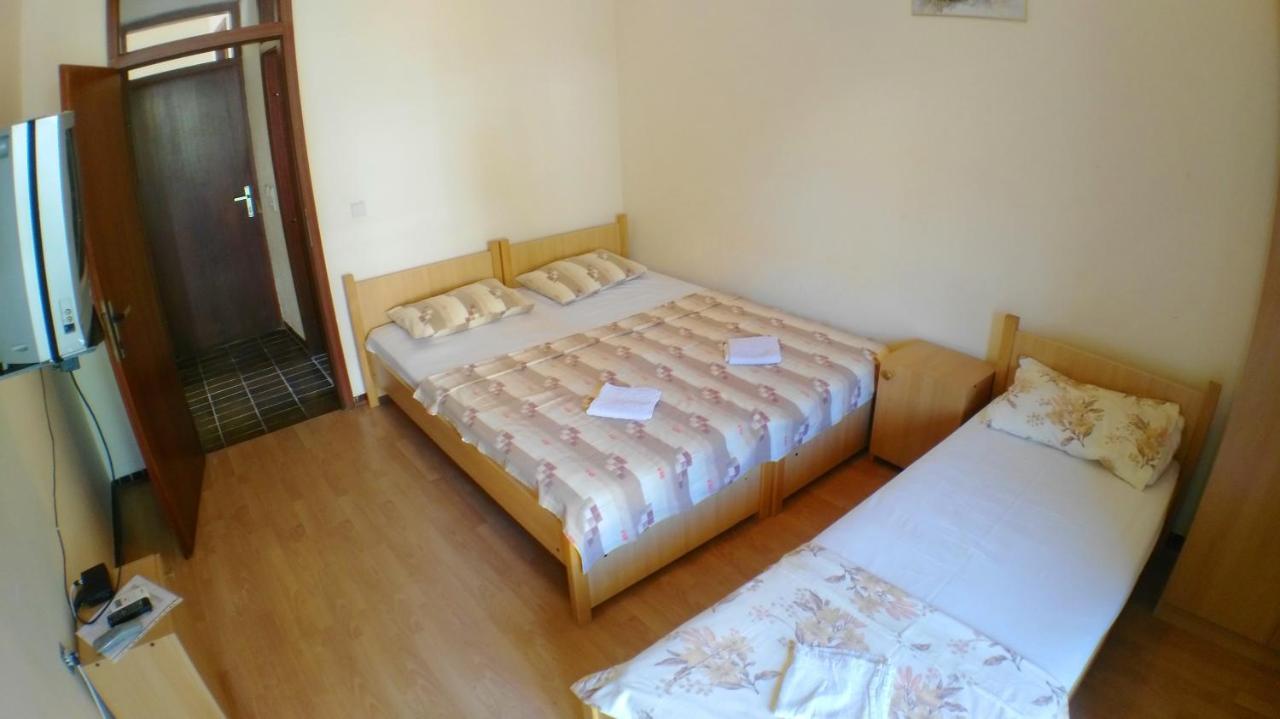 Guesthouse Obala ซูโตมอเร ภายนอก รูปภาพ
