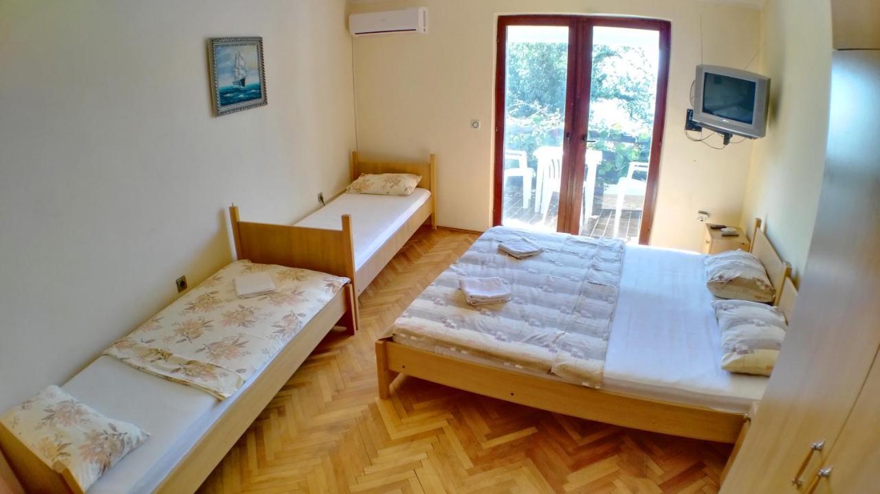 Guesthouse Obala ซูโตมอเร ภายนอก รูปภาพ