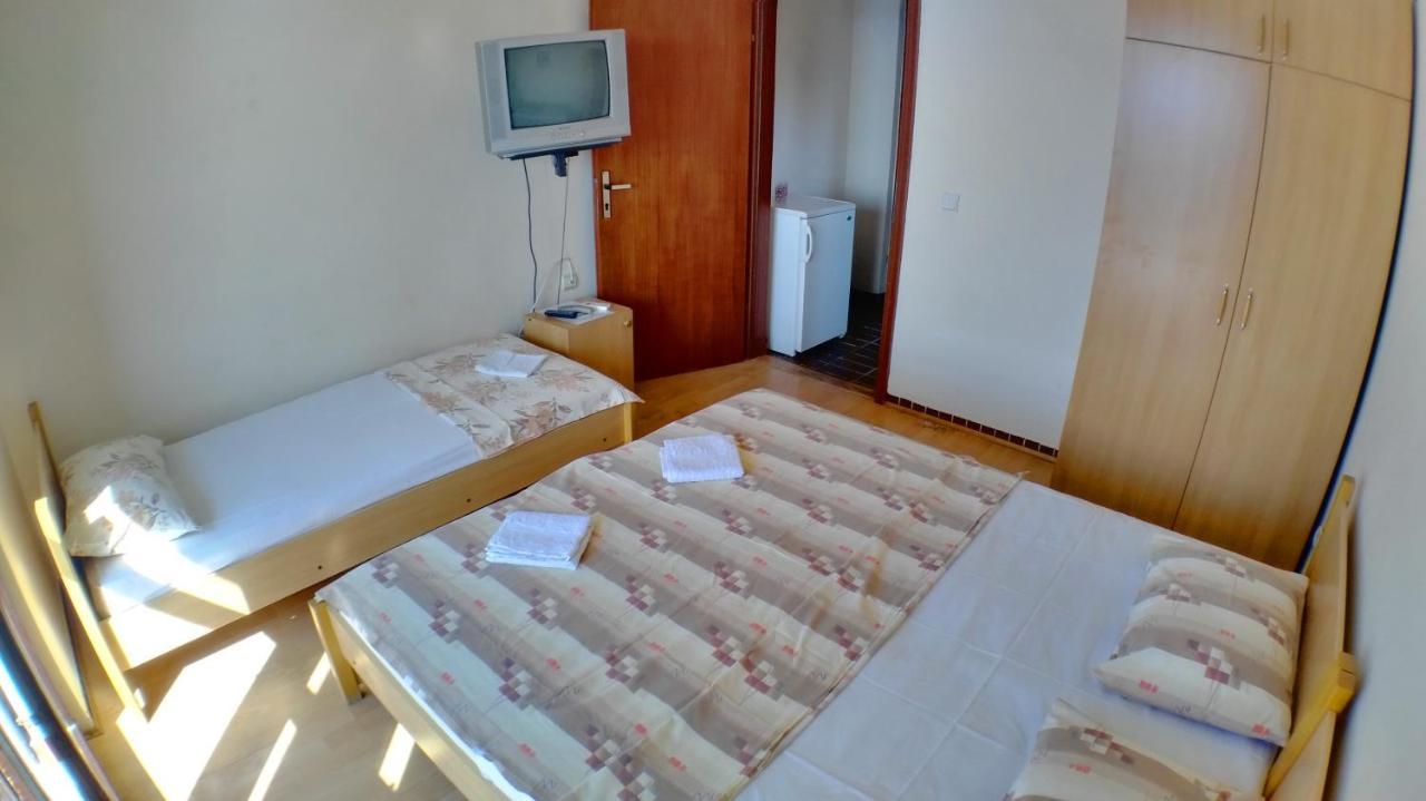 Guesthouse Obala ซูโตมอเร ภายนอก รูปภาพ